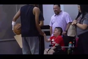 卡梅伦约翰逊谈伤病潮：艰难的赛程，但我们会挺过去的！